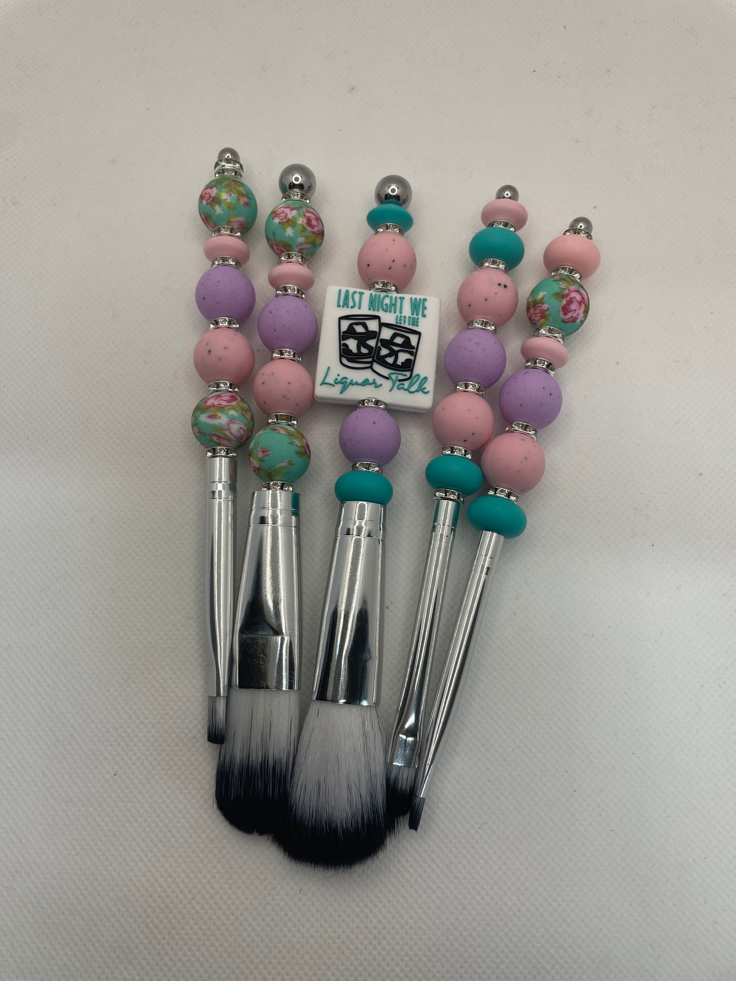 Last night we let the liquor talk Make-up brush set