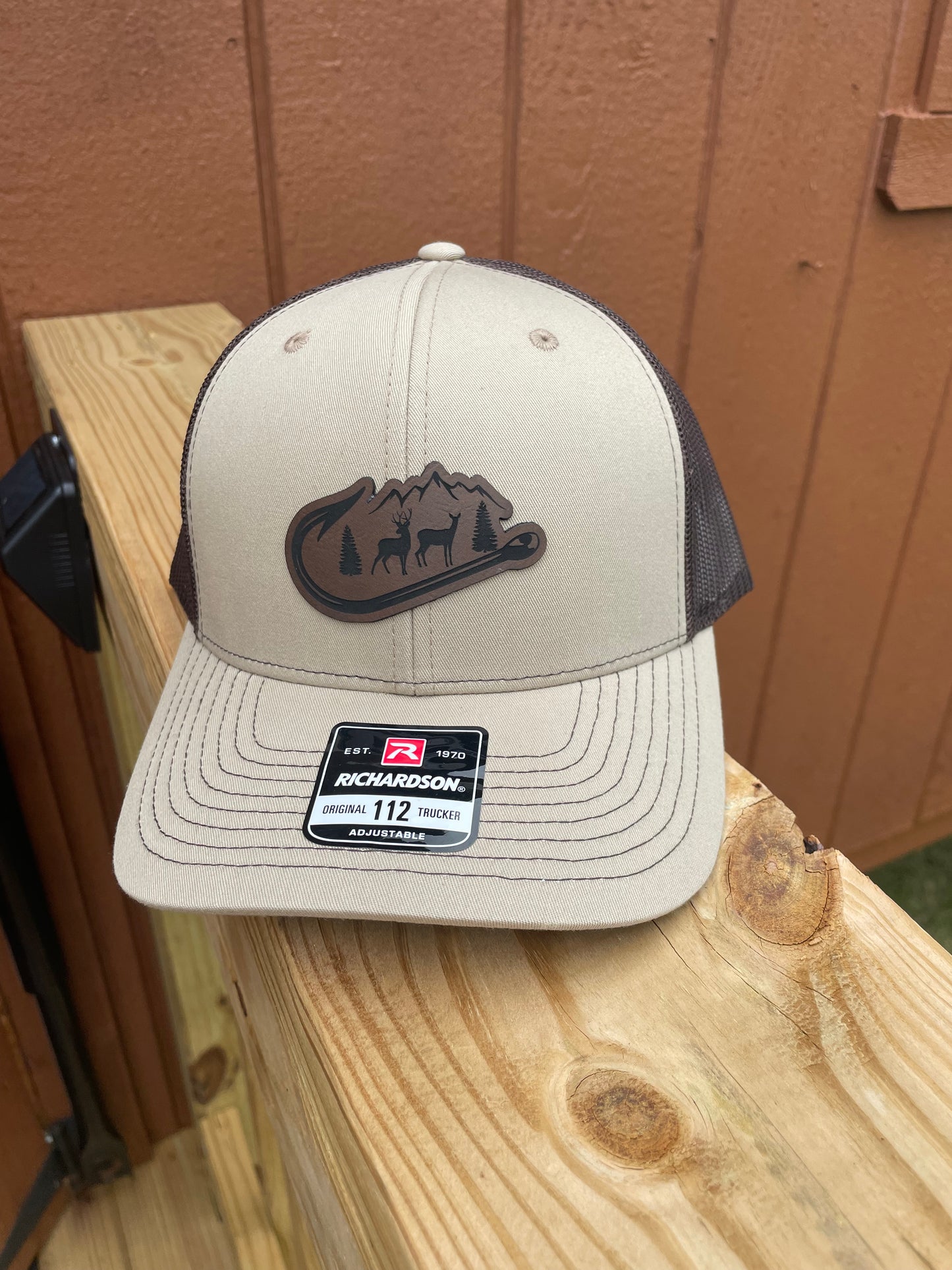 Fishing hook and deer Richardson 112 Hats